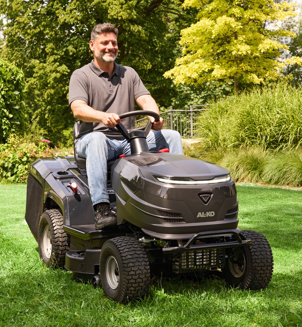 114115-al-ko-petrol-tractor-easy-13-86-6-hd-a-webshop-mood-00_v1